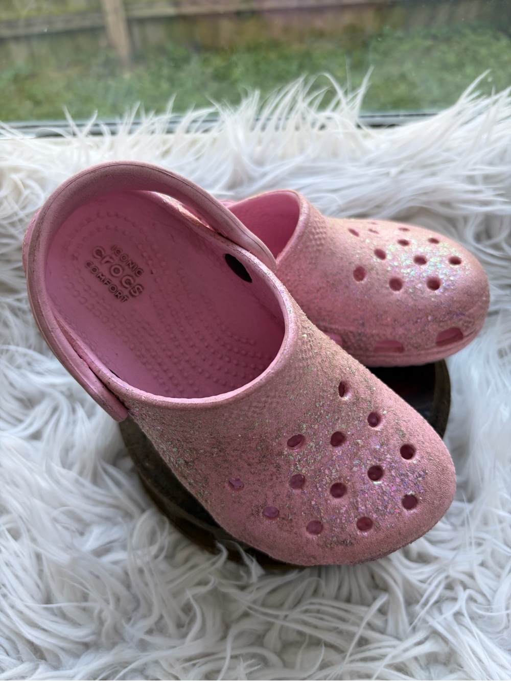 Kids Pink Glitter Crocs Clogs size 10